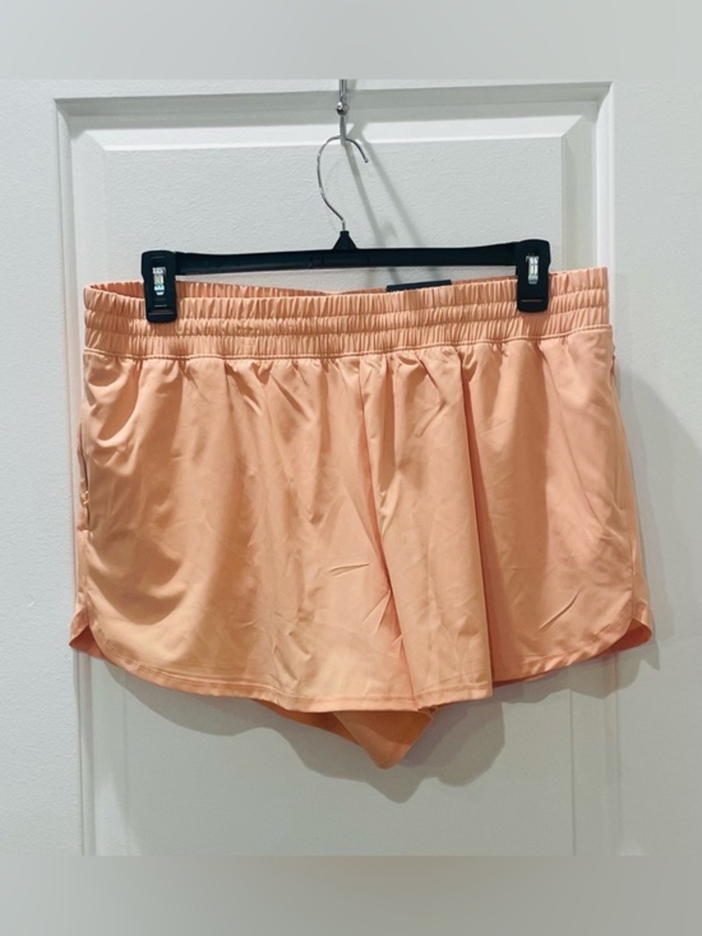 NEW…Tek Gear Woven Run Shorts